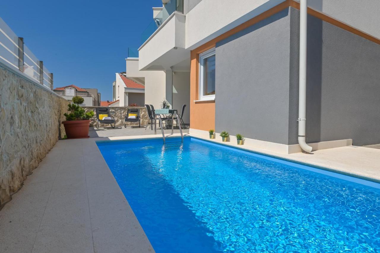 נובליה Apartment Funtastic With Private Pool מראה חיצוני תמונה