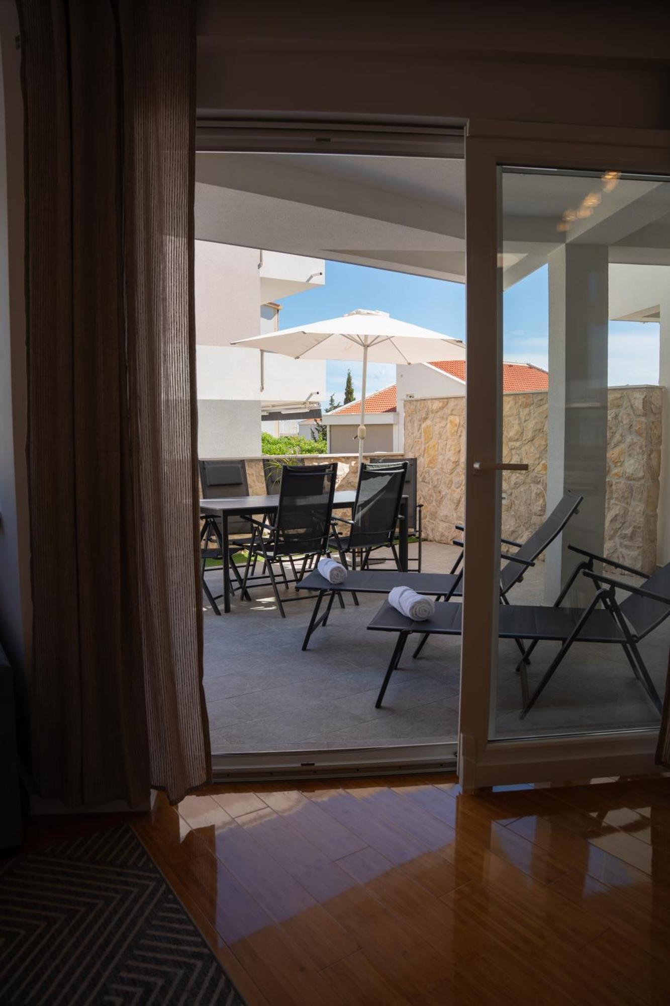 נובליה Apartment Funtastic With Private Pool מראה חיצוני תמונה